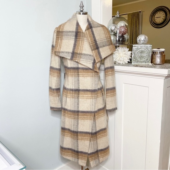 BCBGeneration Wool Belted Plaid Wrap Coat Tan Cream Winter Peacoat Small New - Picture 8 of 16